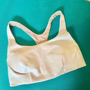 Lululemon Wunder Train Bra Medium Support Size 8